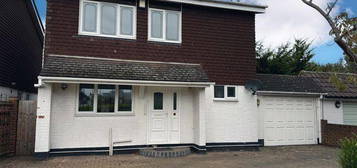 3 bedroom detached house to rent