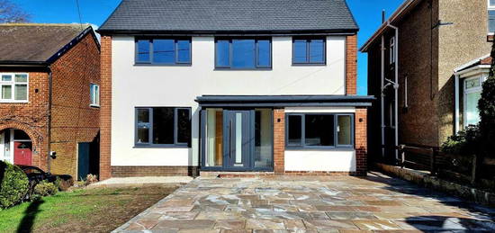 4 bedroom detached house