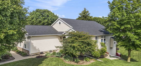 6822 Windflower Way, Norton Shores, MI 49444