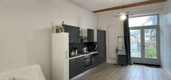 Appartement  à louer, 3 pièces, 2 chambres, 55 m²