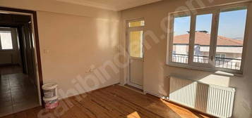 PAÜ ÜNİVERSİTE YAKINI 2+1 ARAKAT 110m2 ÇİFT BALKONLU DAİRE