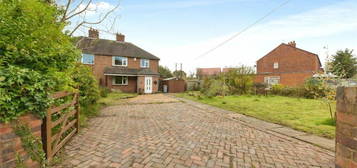 3 bedroom semi-detached house for sale