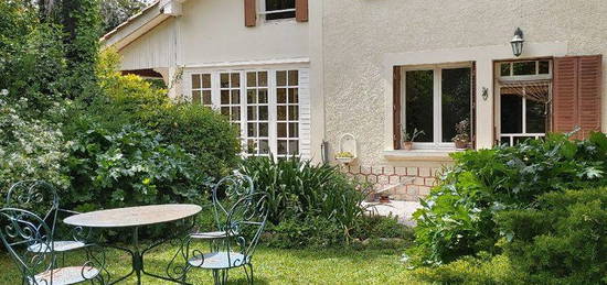 Charmante maison avec joli jardin arboré à proximité du centre de Trie-sur-Baïse (65)