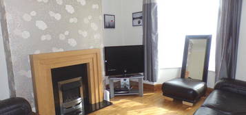 2 bedroom end of terrace house