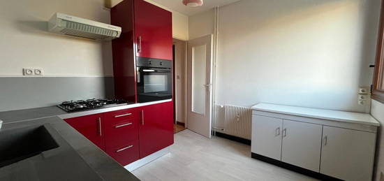 Appartement  à vendre, 3 pièces, 2 chambres, 64 m²