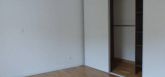 Appartement  à louer, 2 pièces, 1 chambre, 31 m²