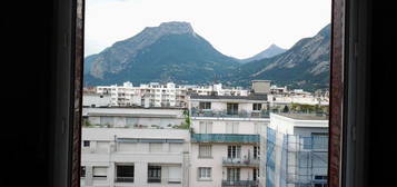 Location F1 38000 Grenoble