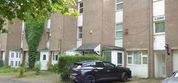 Property for sale in Coburg Crescent, London SW2