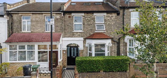 4 bedroom terraced house for sale