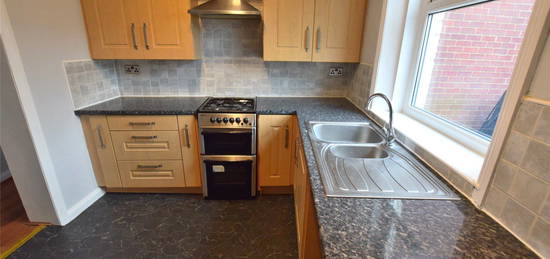 2 bed terraced house to rent