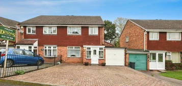 3 bedroom semi-detached house for sale