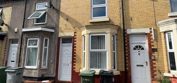 2 bed terraced house to rent