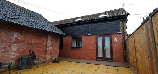 Barn conversion to rent in Little Normans Estate, Plymtree, Cullompton EX15