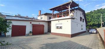 Két generáció családi ház eladó Miskolcon a Győri kapuban