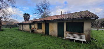 Maison en pierre  à vendre, 7 pièces, 5 chambres, 130 m²