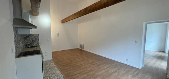 Appartement  à louer, 2 pièces, 1 chambre, 44 m²