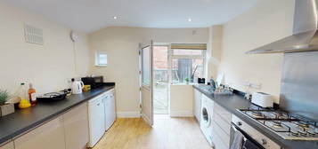 3 bedroom terraced house