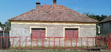 Mórichida, Téti kistérség, ingatlan, eladó, ház, 75 m2