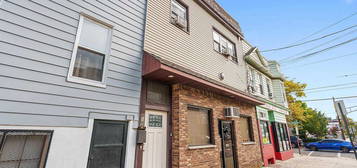 188 Avenue B FLOOR 1, Bayonne, NJ 07002