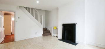 2 bedroom terraced house