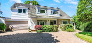 4 bed detached house for sale