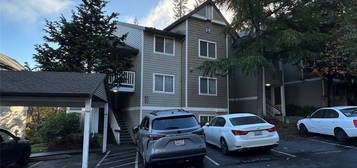 18501 SE Newport Way UNIT H135, Issaquah, WA 98027