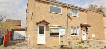 Semi-detached house to rent in Dale Close, Selby YO8