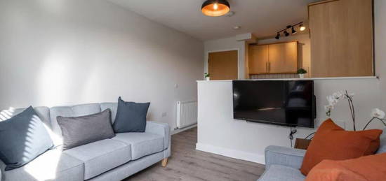 Flat to rent in Falconar Street, Sandyford, Newcastle Upon Tyne NE2