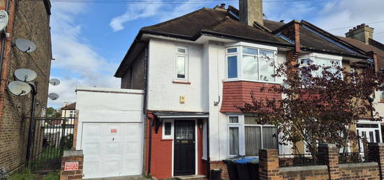 Semi-detached house to rent in Semley Road, London SW16