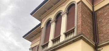 Trilocale in vendita in piazza Giovanni Pascoli, 8