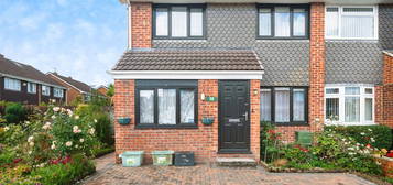 3 bed semi-detached house for sale