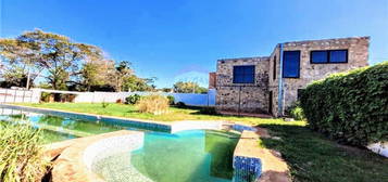 Haus in Aregua, Paraguay 25m Schwimmbad