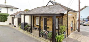 1 bed detached bungalow for sale