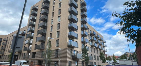 Flat to rent in Shearwater Drive, Colindale, London NW9