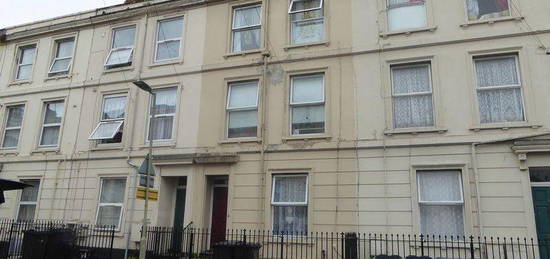 Flat to rent in Wellington Street, Gloucester GL1