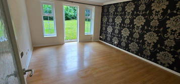 2 bed flat to rent