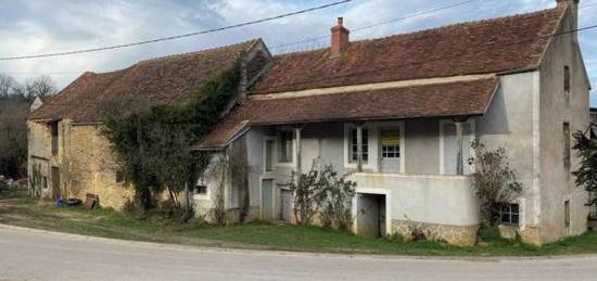 MAISON DE VILLAGE - A RENOVER - 60 M2 - Proche SEMUR EN AUXO