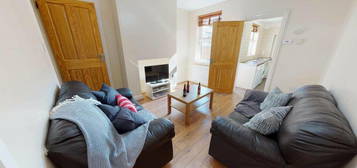 4 bedroom terraced house