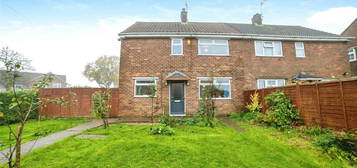 3 bed semi-detached house for sale