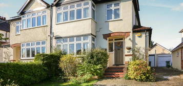 3 bedroom semi-detached house