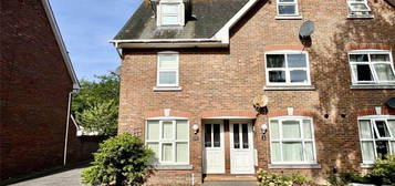 3 bedroom semi-detached house