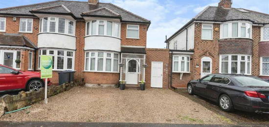 3 bedroom semi-detached house