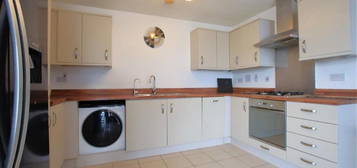 2 bed flat to rent