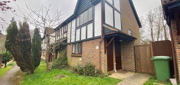 2 bed semi-detached house to rent