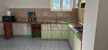 Apartament 3 camere de inchiriat