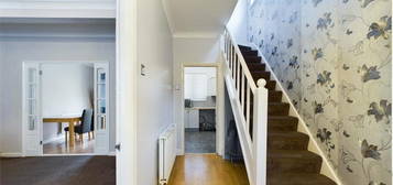 3 bedroom end of terrace house