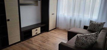 Apartament cu 2 camere de inchiriat