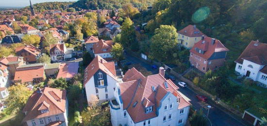 Hübsche Zwei-Zimmer-Wohnung mit Wintergarten