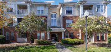 512 Ives Ct Unit 512-1, Chapel Hill, NC 27514