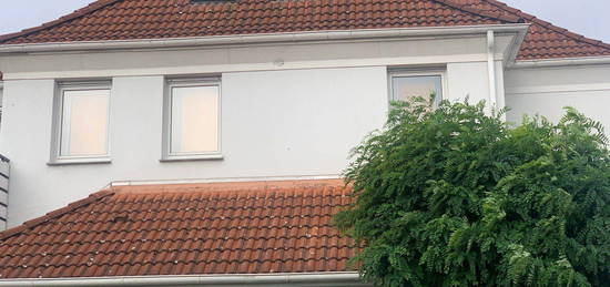 zentral + ruhig, 2-Raum-Wohnung mit EBK + Balkon in Herford